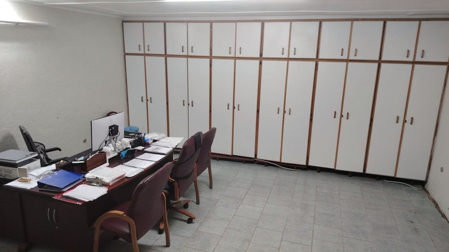 5 Bedroom Property for Sale in Flamwood North West